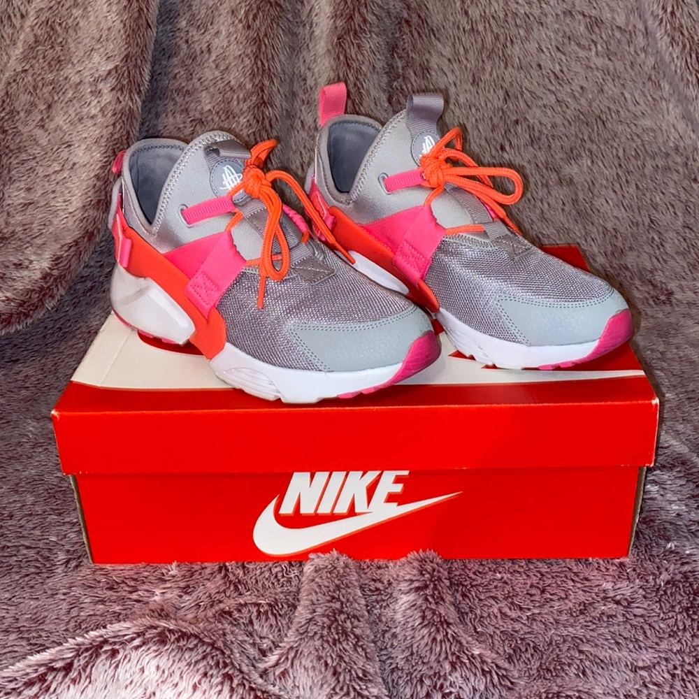 Nike Huarache City Low